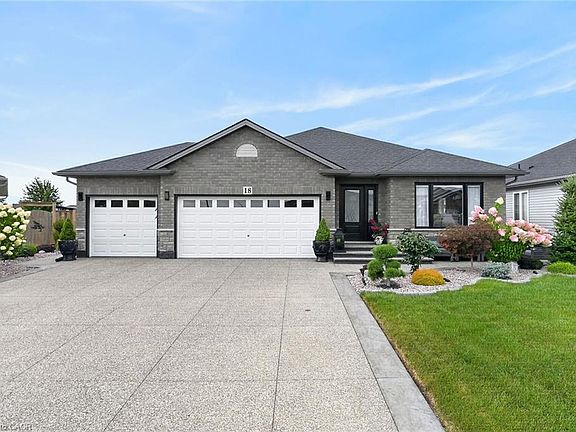 2nd image of 18 Linda Cres