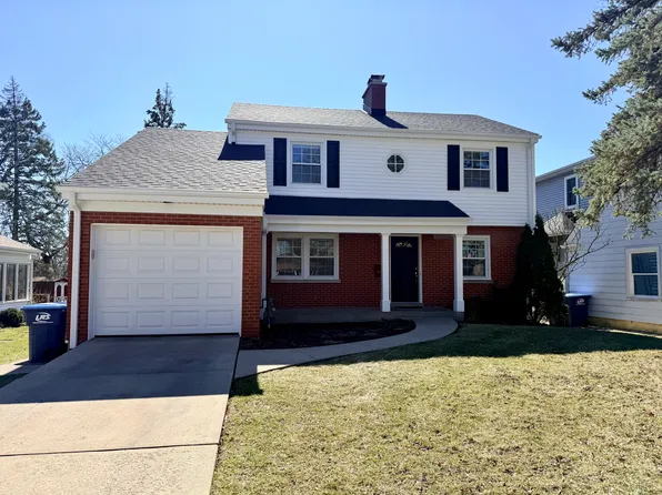 463 Hermitage Dr, Deerfield, IL 60015