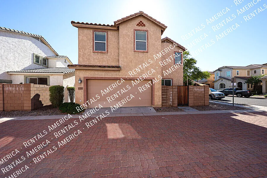 3 bed, 2.5 bath, 1500 sqft, $1,950 — Photo 1