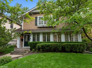934 Sheridan Rd, Wilmette, IL 60091