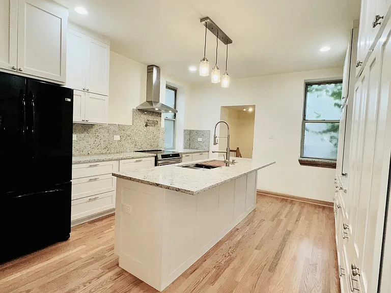 6128 S Kenwood Ave — Photo 7