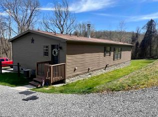 145 Pinch Gut Hollow Rd, Fairmont, WV 26554