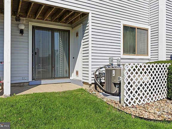 2nd image of 4901 Gina Ct