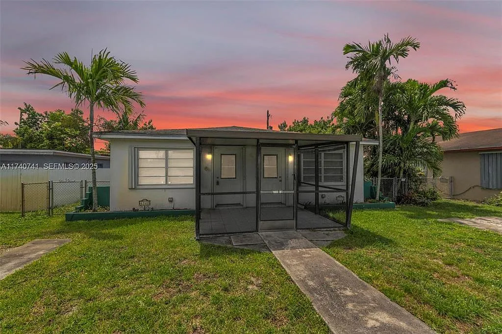 1 bed, 1.0 bath, 618 sqft, $1,700 — Photo 2