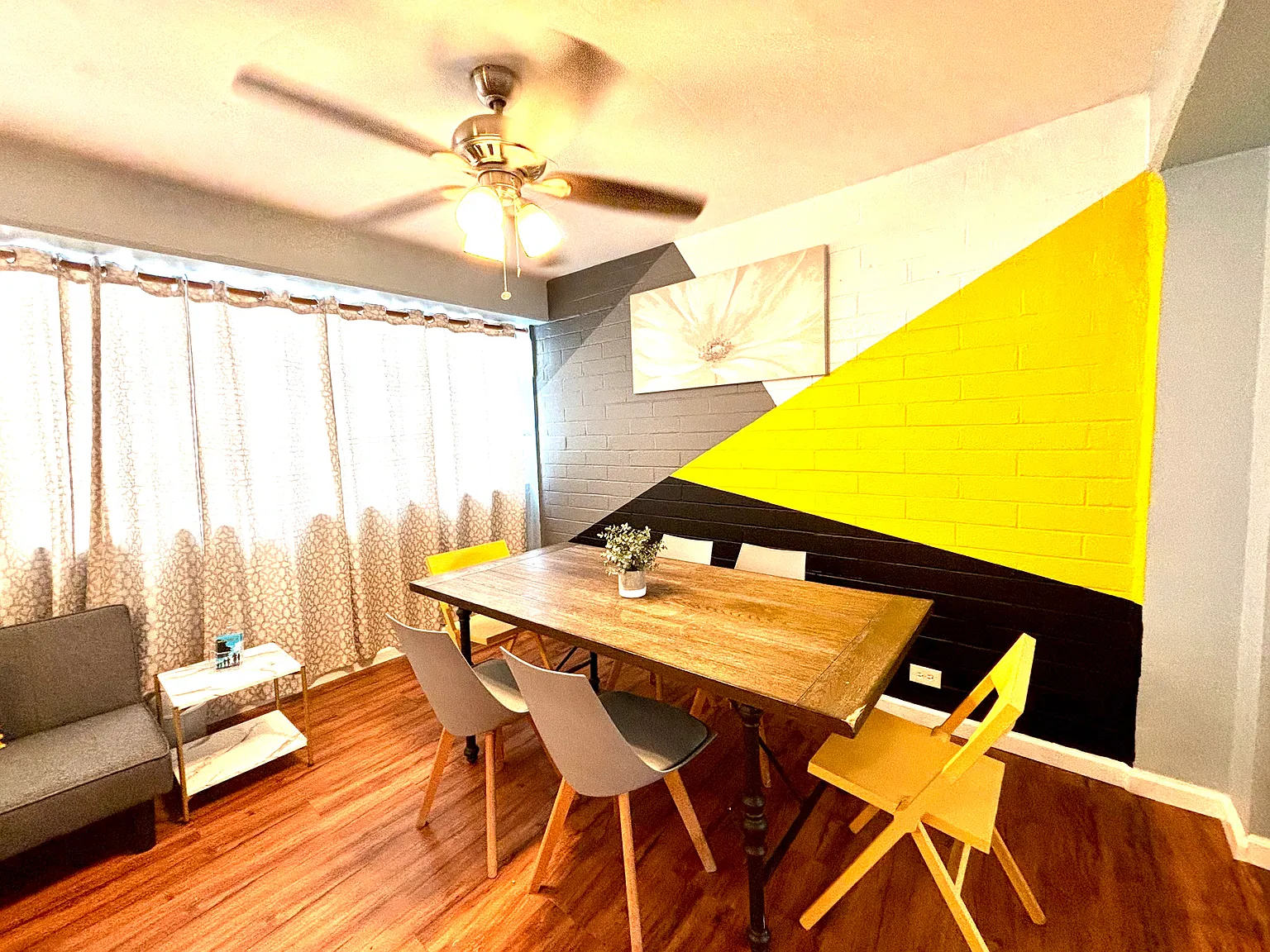 2 bed, 800 sqft, $3,150 — Photo 2