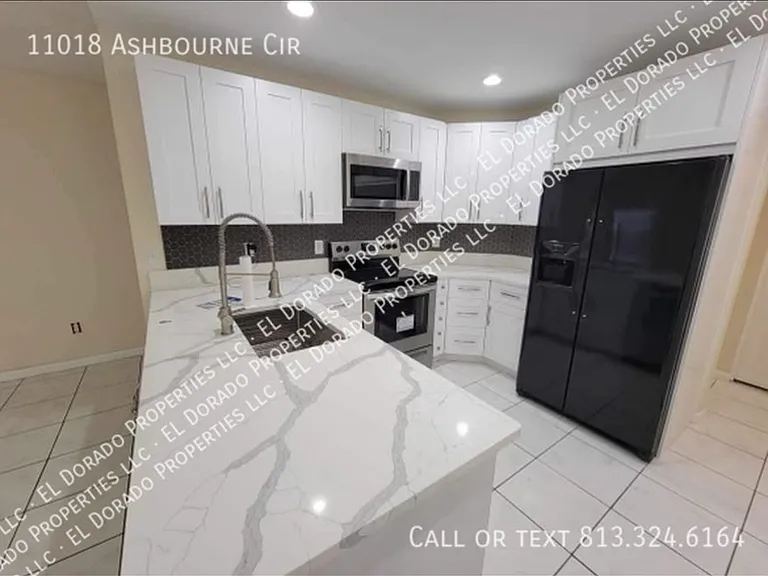 11018 Ashbourne Cir — Photo 2