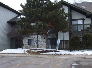 2640 N Delany Rd APT 203, Waukegan, IL 60087