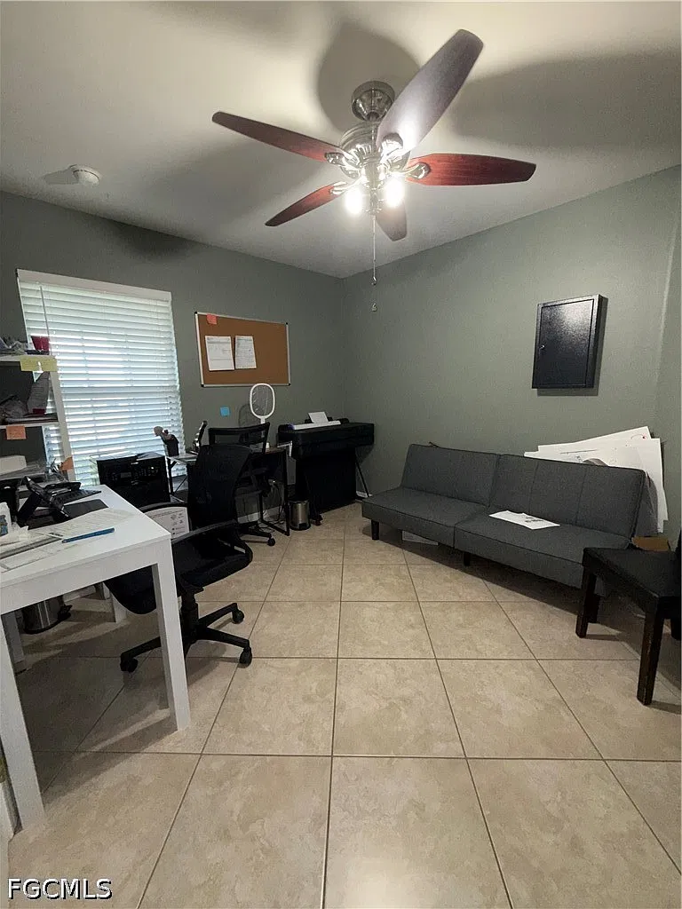 3 bed, 2.0 bath, 1462 sqft, $2,500 — Photo 4
