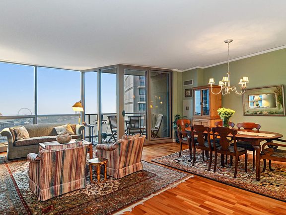 Living/Dining Area with Balcony & Magnificent View