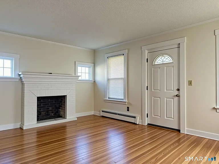 22 Edward St — Photo 2