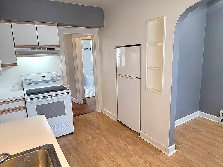 7616 Ivandale Dr — Photo 6