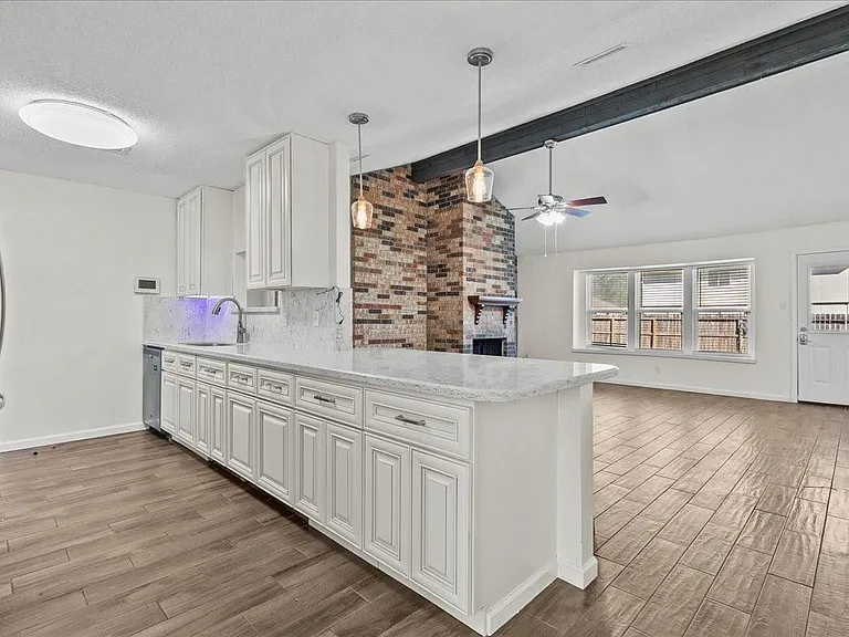 3705 Misty Cove Ct — Photo 2