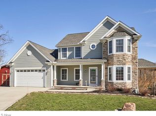 11255 Claridon Troy Rd, Chardon, OH 44024