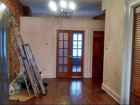 5th image of 318 Communipaw Ave Floor 2