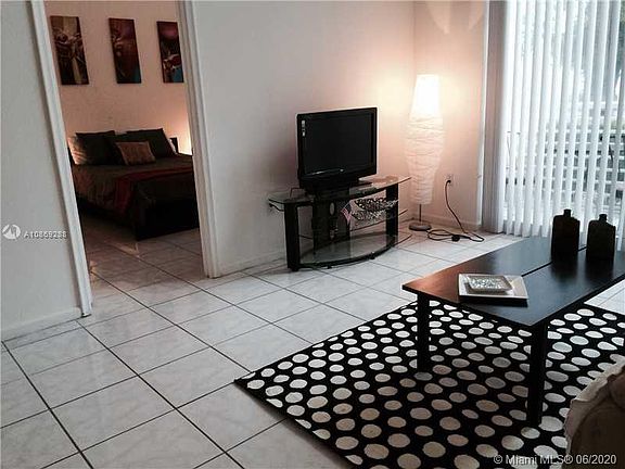 4th image of 18800 NE 29th Ave APT 116