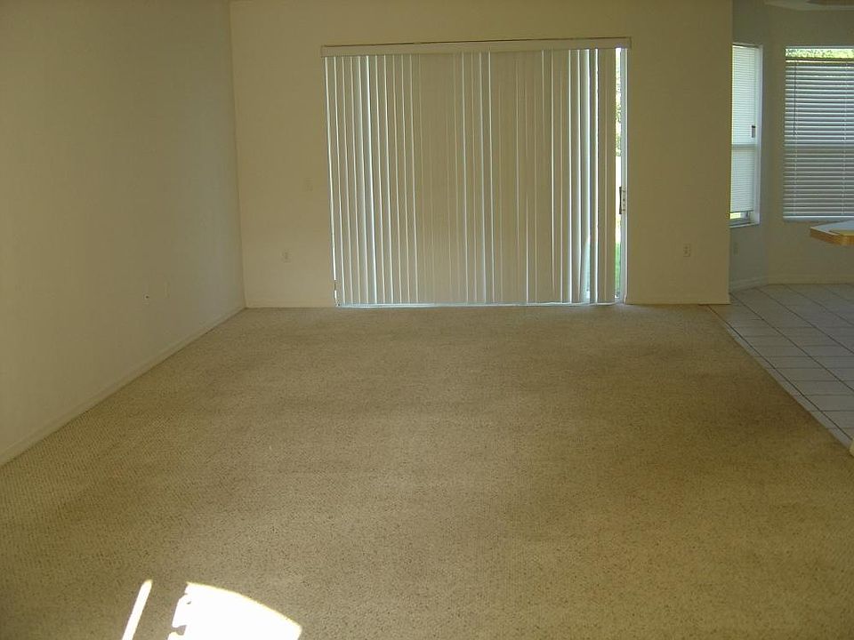 1st image of 10628 SE 53rd Ct
