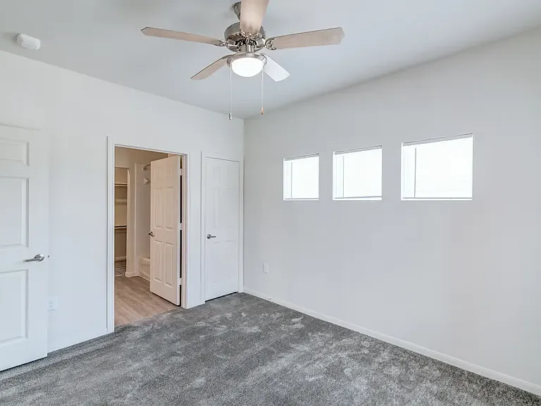 Northview Apartment Homes — Photo 11