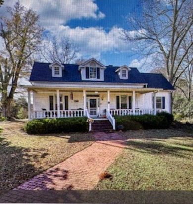 188 Davidson St, Shady Dale, GA 31085
