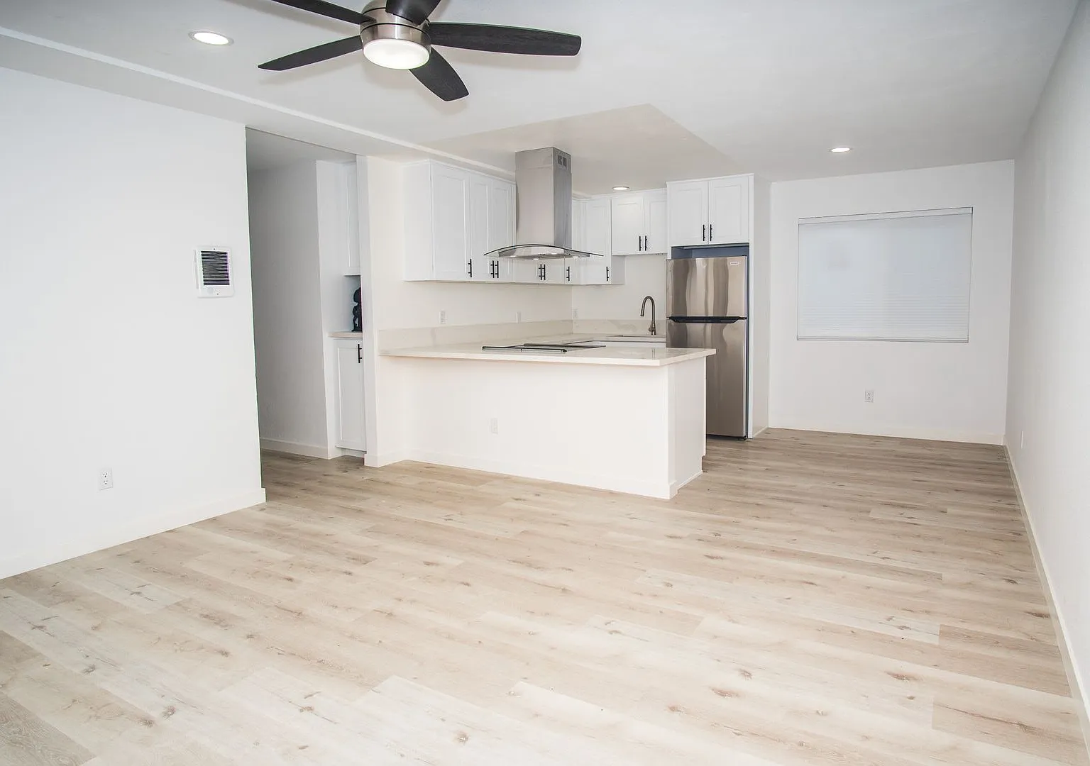 Kelly St | 6701-33 — Photo 2