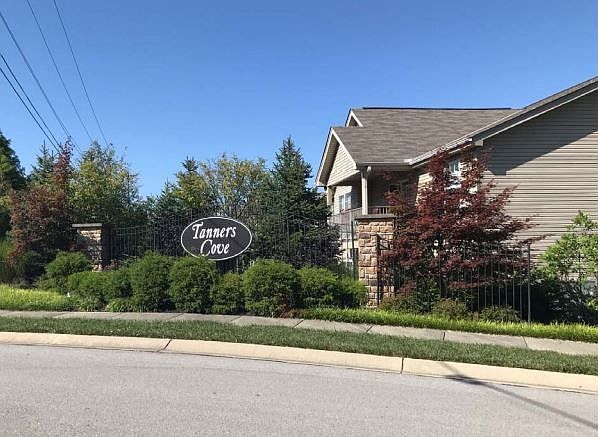 2nd image of 1809 Jesse Ln #34-203