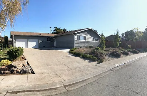 610 Brookwood Way Photo 1