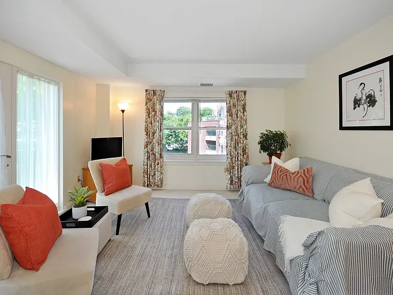 1 Watermill Pl #306 — Photo 7