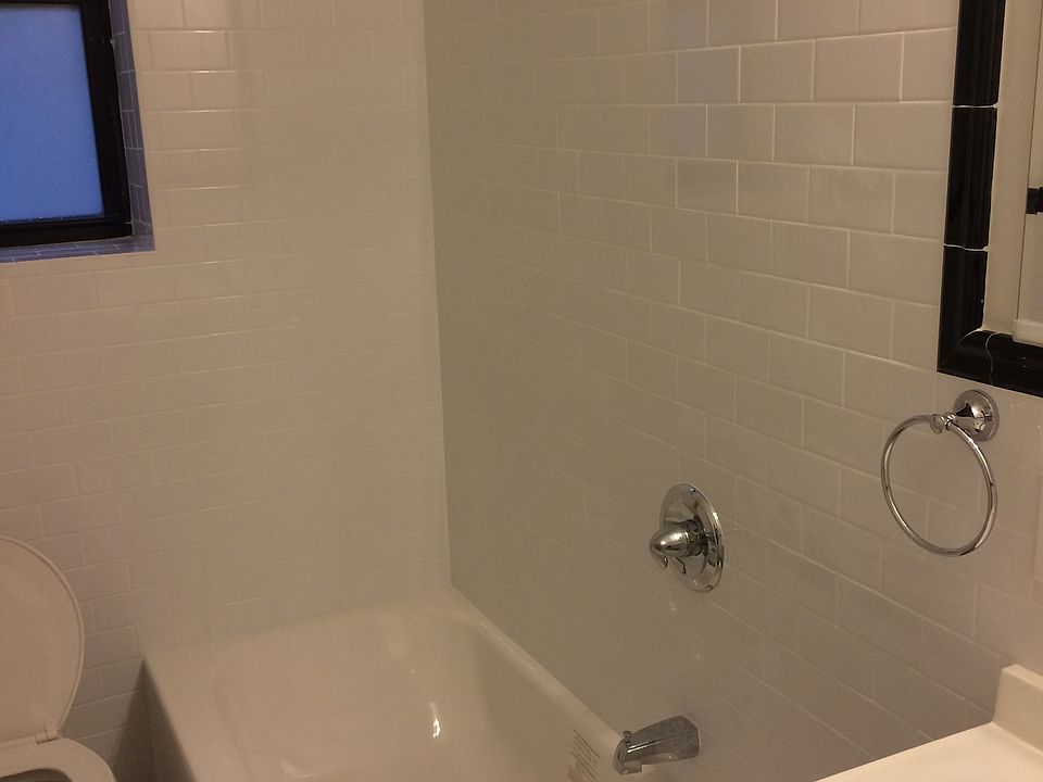 1st image of 3635 167th St APT 1E