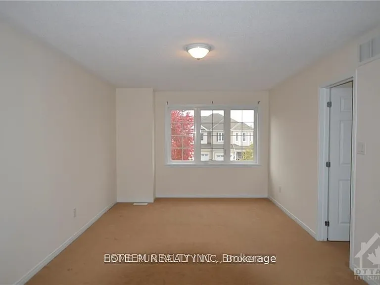 567 Ashbourne Cres — Photo 13