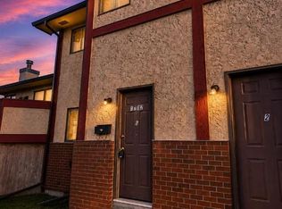 1702 N 35th St SE #3, Calgary, AB T2A 1B5