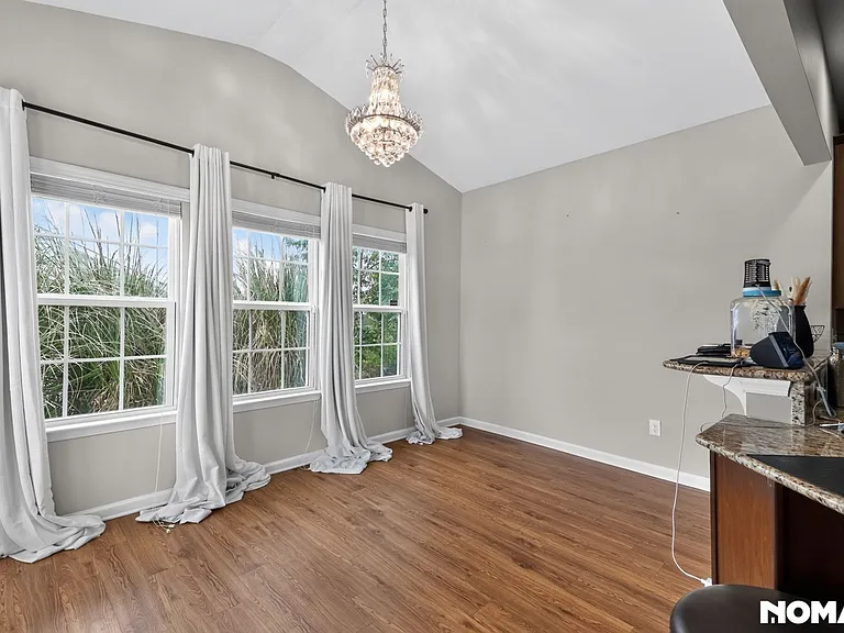 676 Twisted Oak Ct — Photo 7