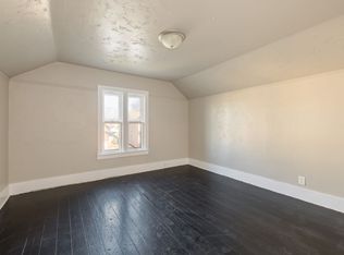 347 W 14th Ave, Oshkosh, WI 54902