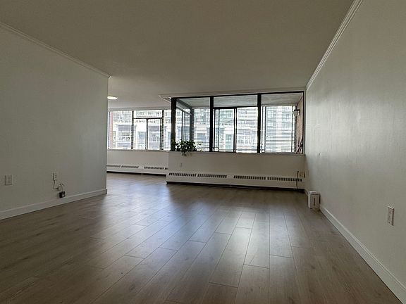 4th image of 6651 Minoru Blvd #303