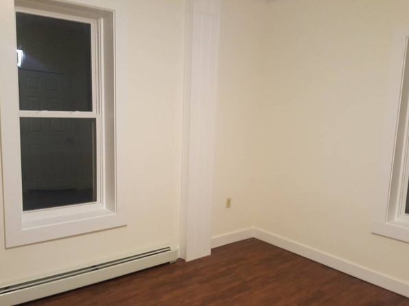 184 Main St APT 2R