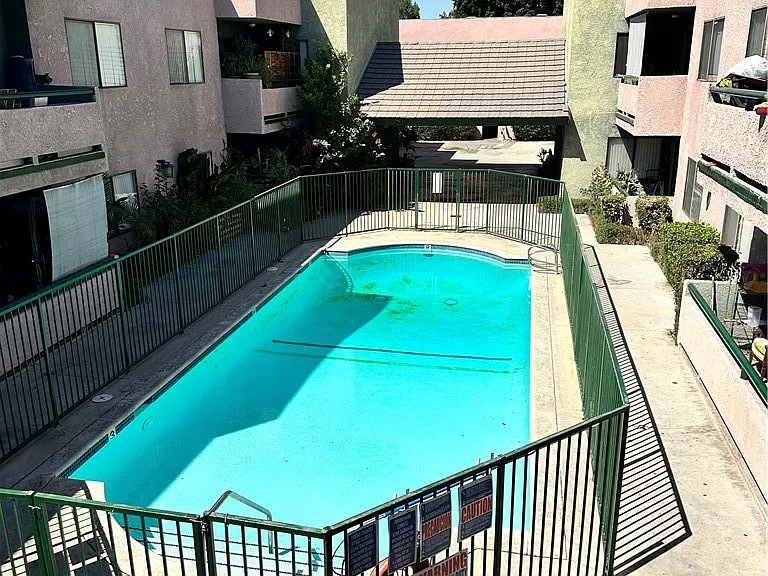 14801 Nordhoff St — Photo 15