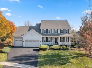 4N423 Robert Penn Warren Cv, St Charles, IL 60175