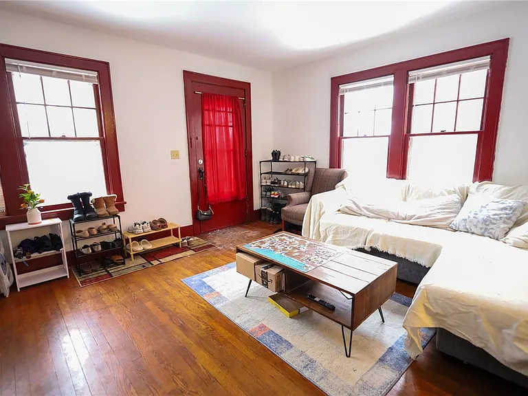 610 Mitchell St — Photo 4