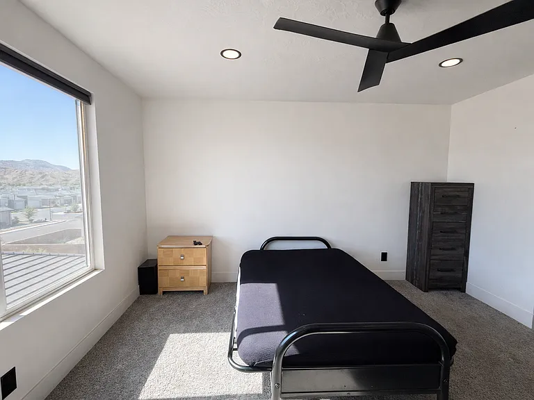 543 S Stewart Creek Cv — Photo 4