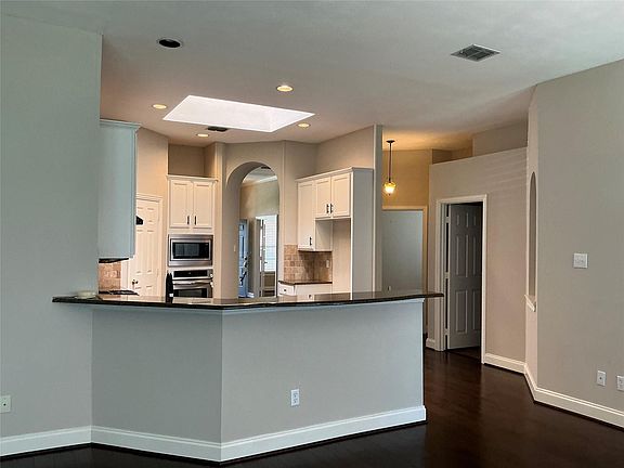 5th image of 10317 Ashmont Dr