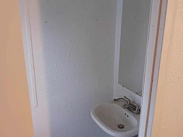 412 Skywood Dr #4 — Photo 7