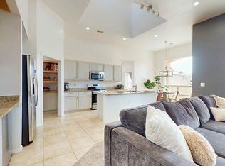 20 Camel Rd, Los Lunas, NM 87031
