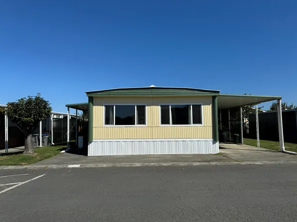 2048 Appaloosa Ln, Arcata, CA 95521
