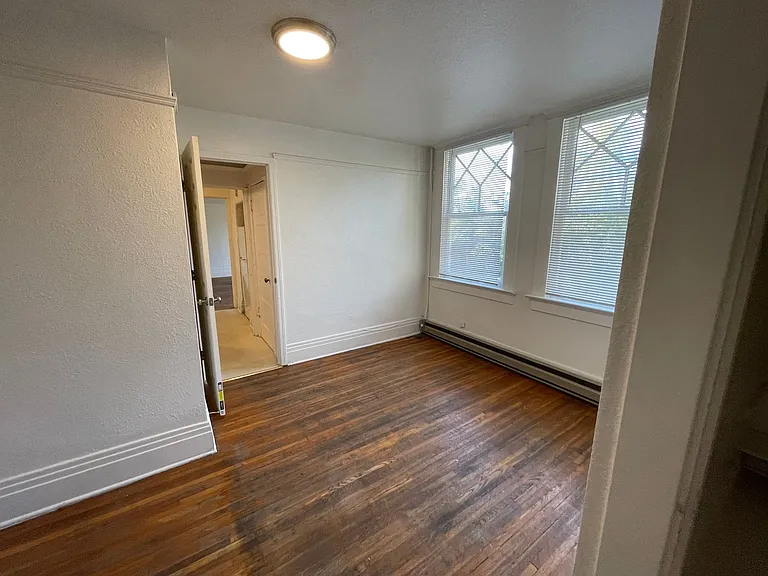 1125 W 11th Ave - 14 Unit — Photo 20