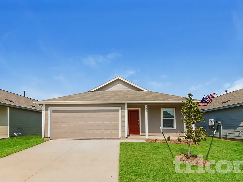 806 Ginkgo Way