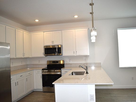 3rd image of 13419 Noble Dr