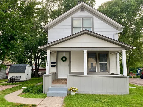209 S Willow Ave Photo 1