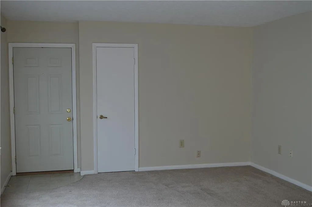 2 bed, 1.5 bath, $1,175 — Photo 3