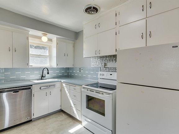 5th image of 622 E Dalton Ave