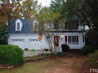 302 Shelby Ct, Clayton, NC 27527