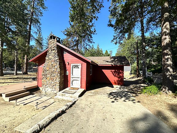 2nd image of 43947 Pine Flat Drive