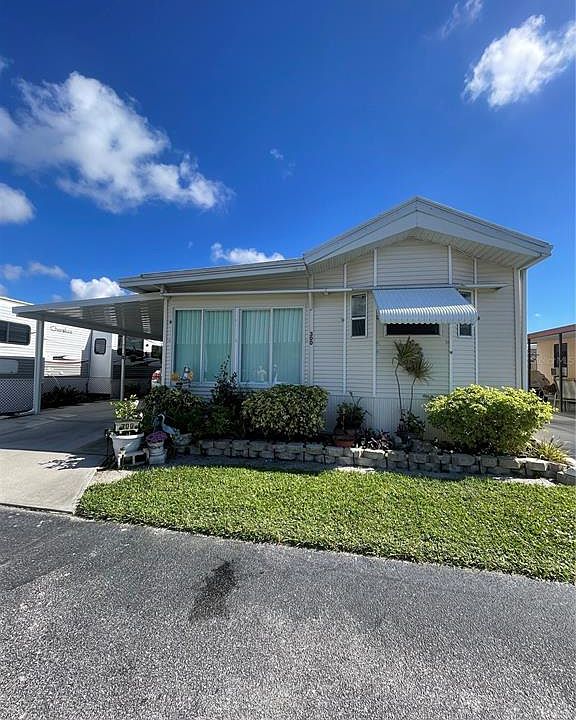 1st image of 1475 FLAMINGO DRIVE #300